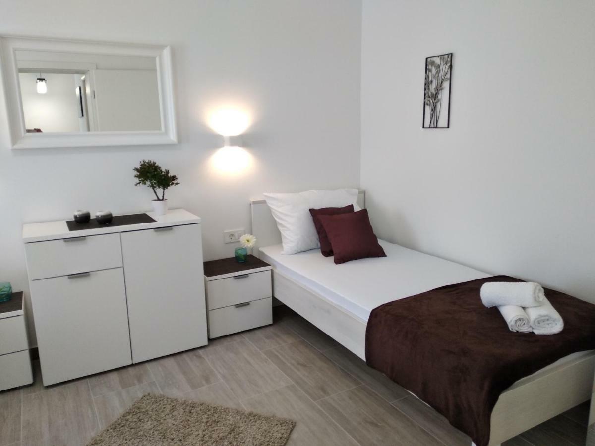 Apartment Nives In The City Center - Free Parking 스플리트 외부 사진